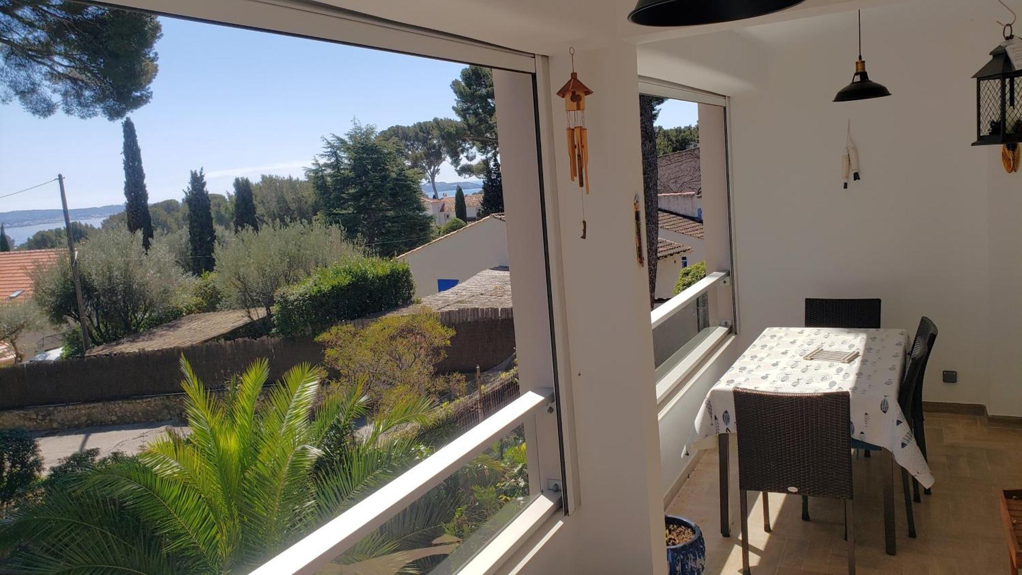 Grand T2 Vue Calme Climatisé 500 M Village Et Parking Gratuit * Sanary-sur-Mer