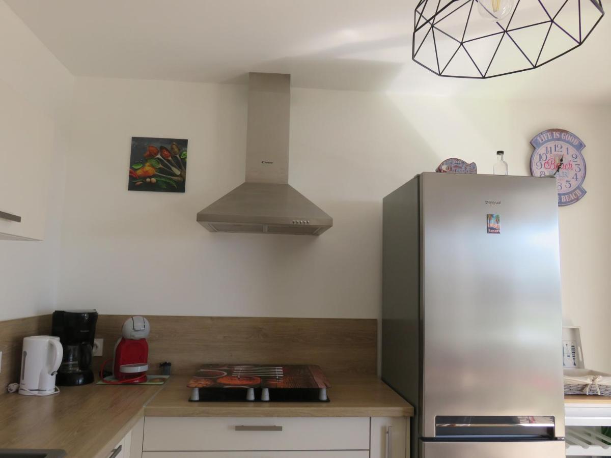 Appartement Grand T2 Vue Calme Climatisé 500 M Village Et Parking Gratuit Sanary-sur-Mer